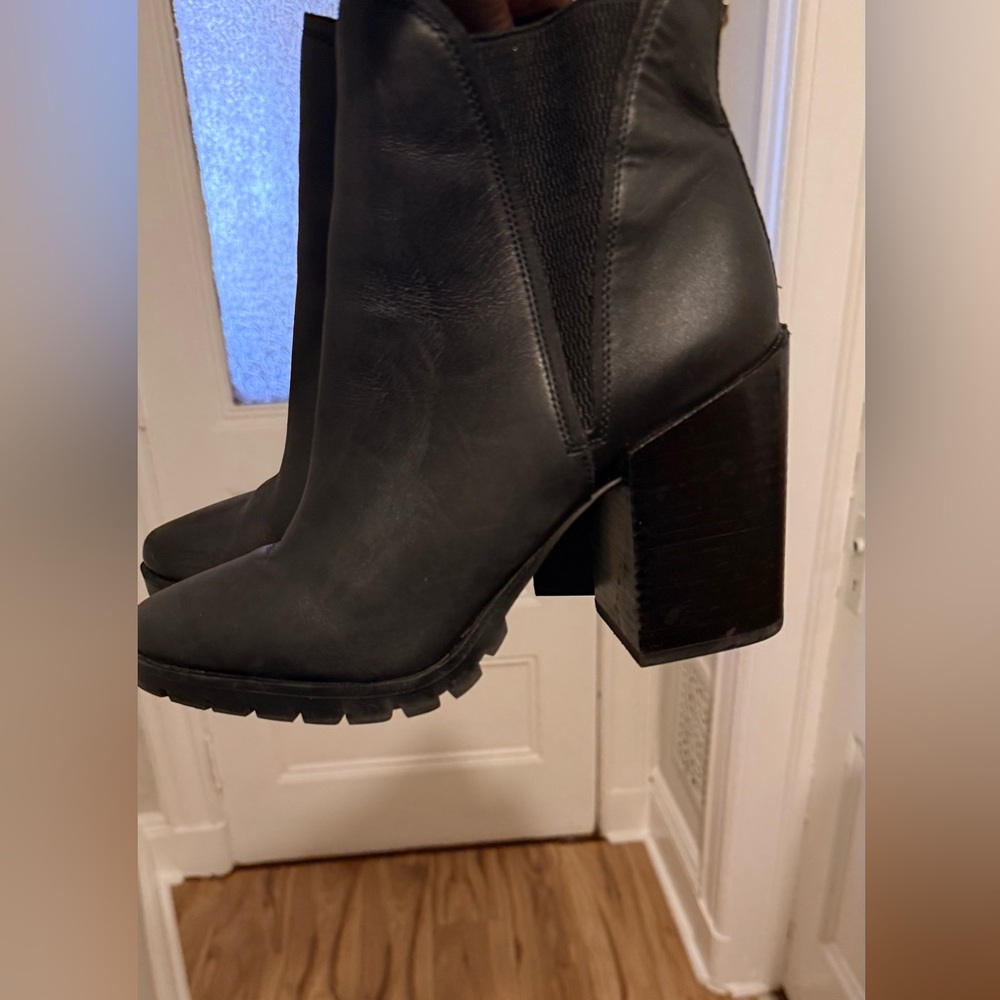 Sam Edelman Pointed-Toe Ankle Boot - Picture 6 of 7